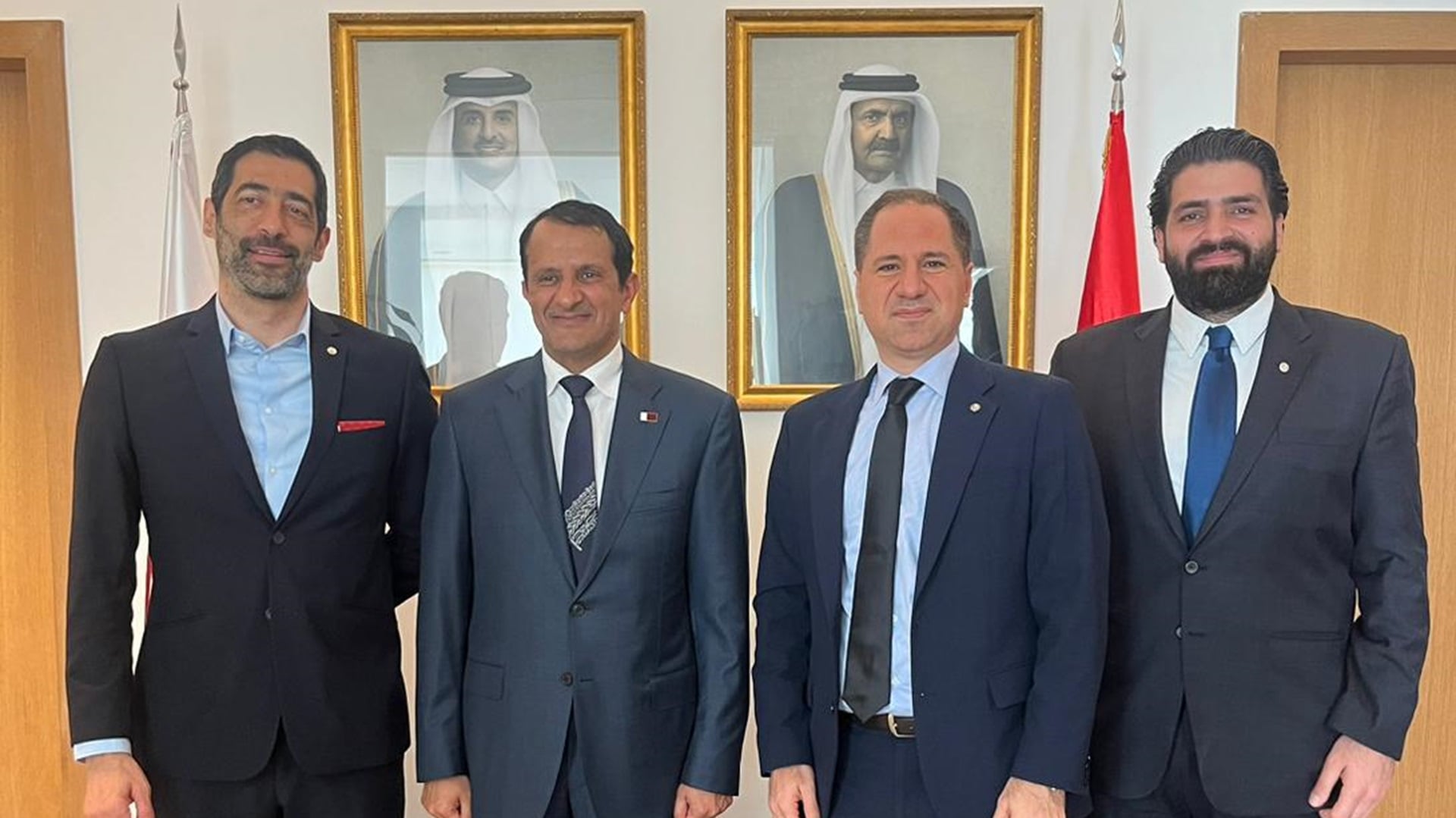 وفد الكتائب يستكمل جولته على سفراء دول الخليج بزيارة السفير القطري